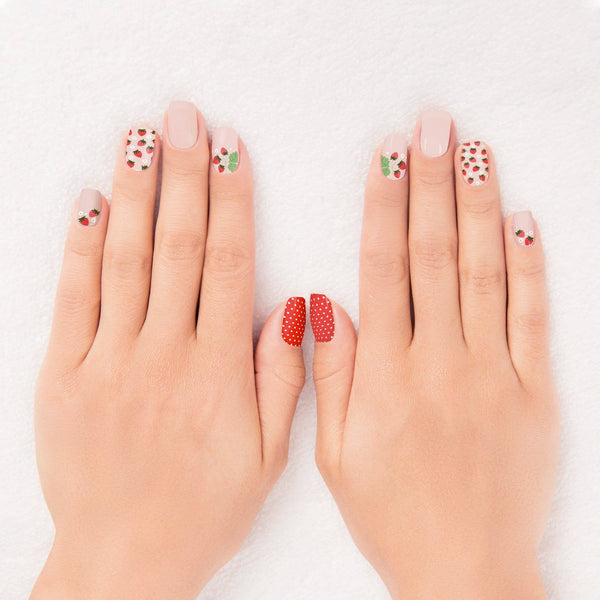 Berry Sweet Nail Wrap Kit